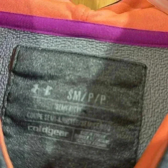 Under Armour Semi Fitted Coldgear Hoodie - Picture 4 of 5